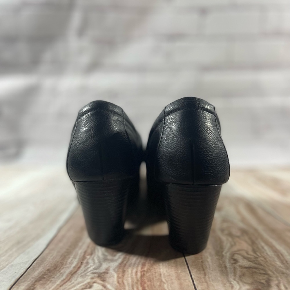 BOC Shoes - Picture 3 of 3